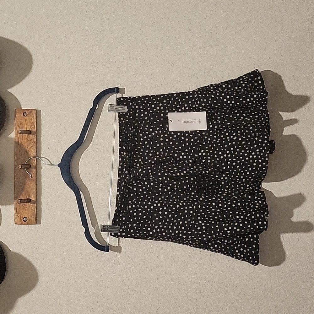 Stradivarius black polka dotted skort